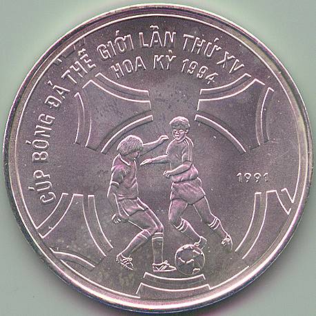 Vietnam 100 Dong 1991 coin, soccer, obverse